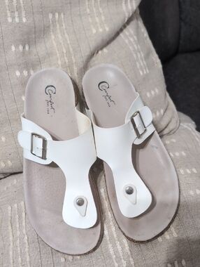 Comfortiva White Toe-Post T-Strap Sandals with Buckle